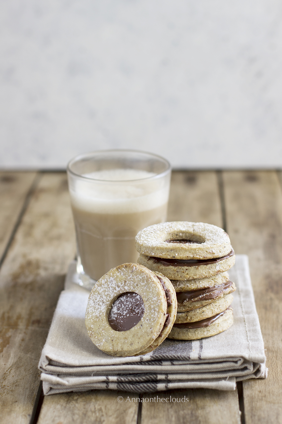 Dolci Di Natale Con Nocciole.Pasta Frolla Alle Nocciole Ricetta E Consigli Per Una Frolla Perfetta Anna On The Clouds