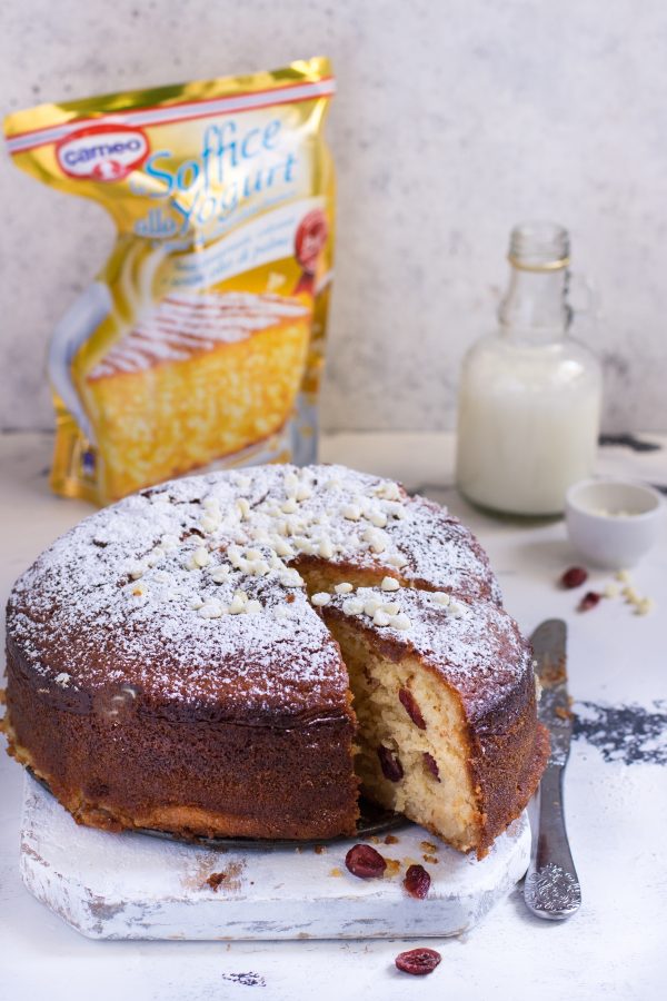 torta allo yogurt e cioccolato bianco