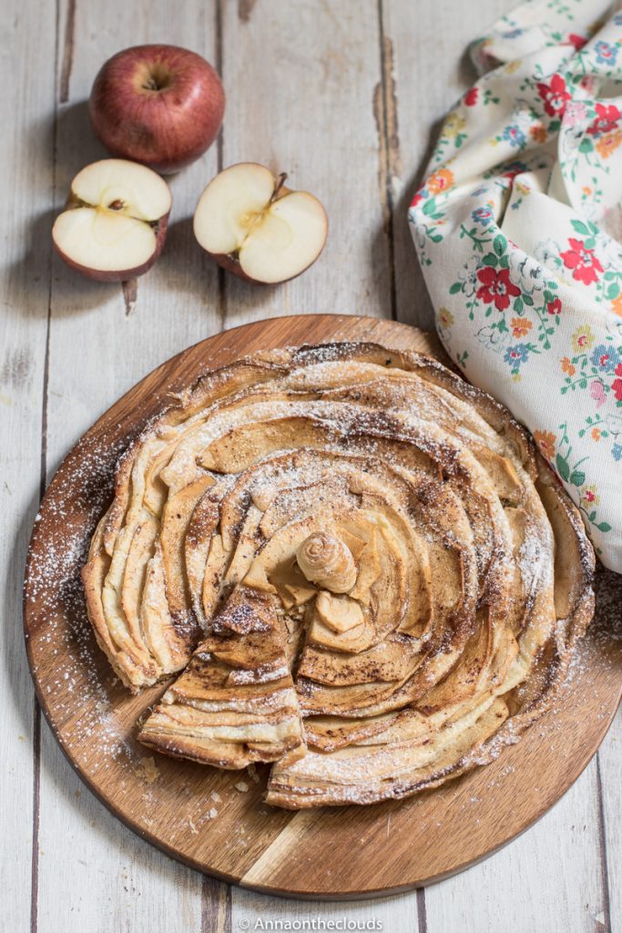 Torta di mele e pasta sfoglia (pronta in 10 minuti)