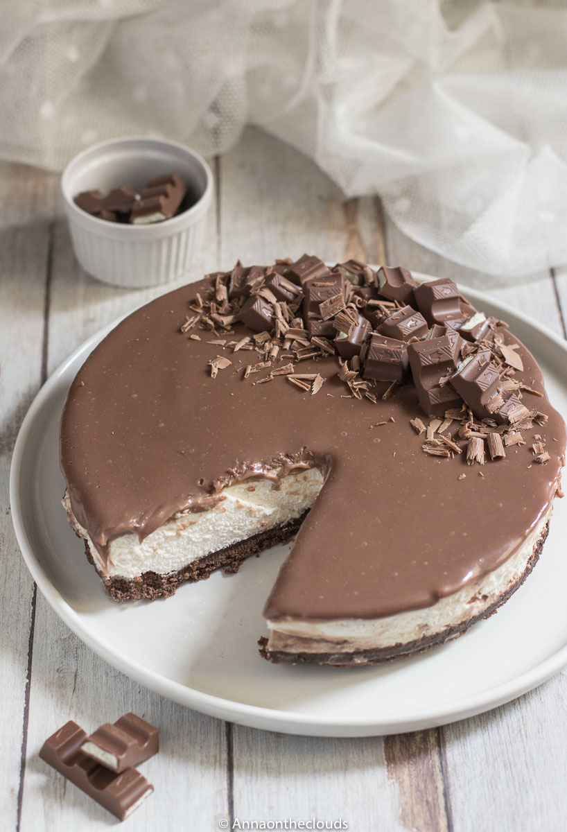 Kinder cheesecake - ricetta facile senza cottura - Anna On The Clouds