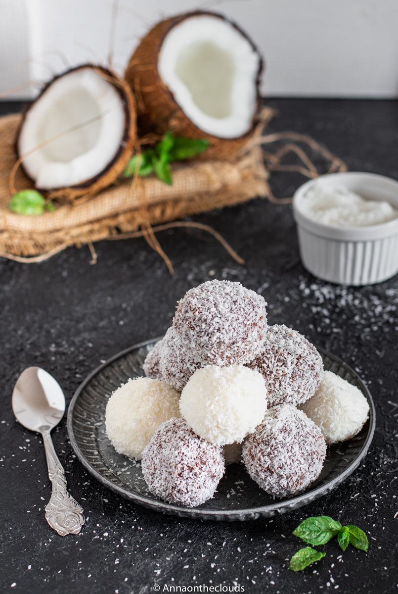 Tartufini Di Ricotta Cocco E Cioccolato In 5 Minuti Anna On The Clouds