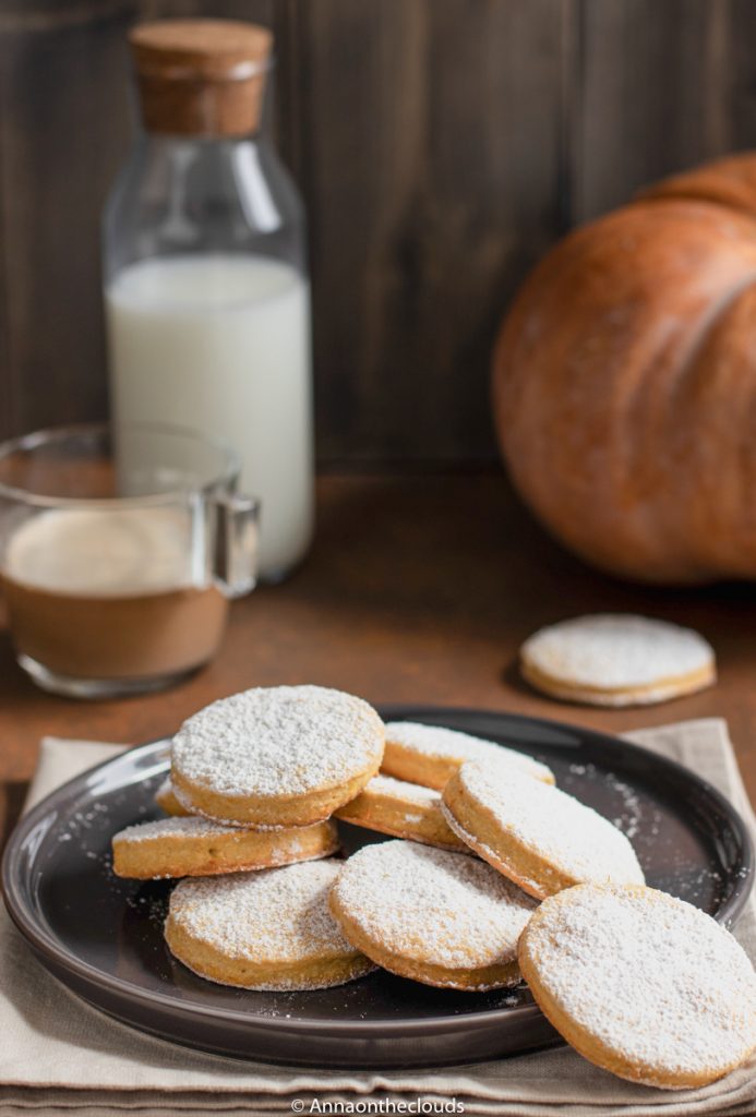 Biscotti alla zucca: morbidi e profumati