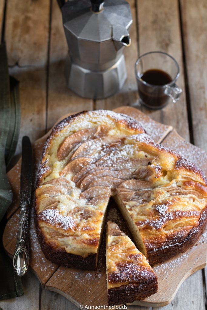 Torta morbida di ricotta e pere: senza burro e olio