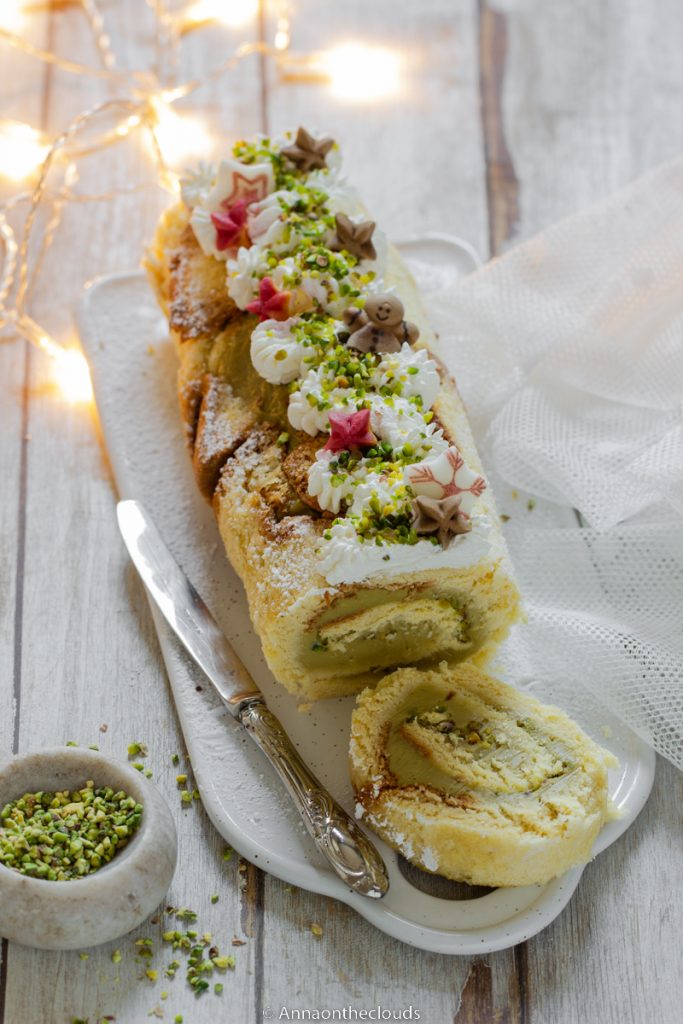 Rotolo di pandoro: ricetta senza cottura